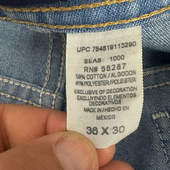 Basic Editions Light Wash Straight Leg Jeans Mens Size 38x30 Casual Denim - Picture 5 of 11